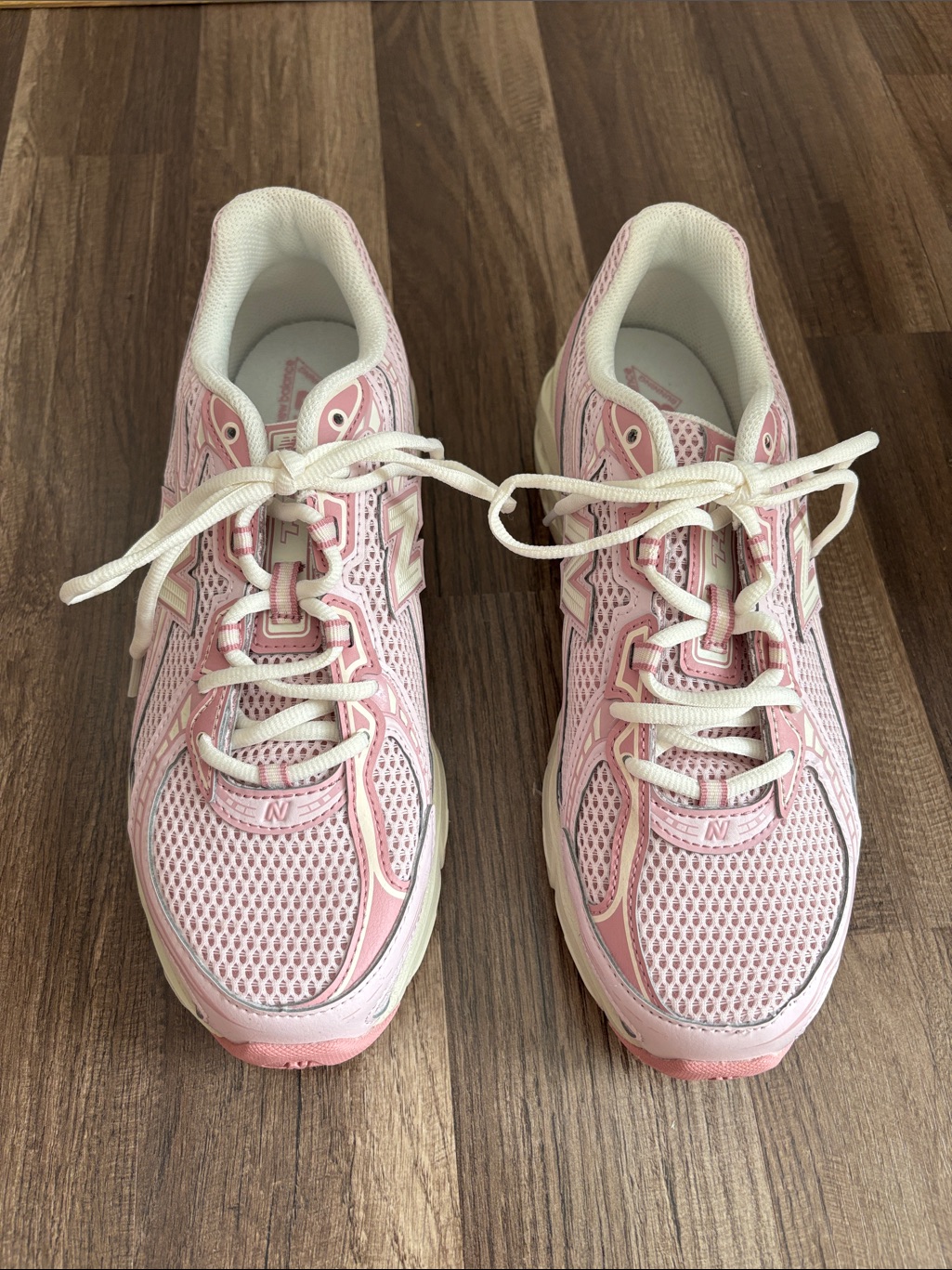 New Balance 740 Sneakers